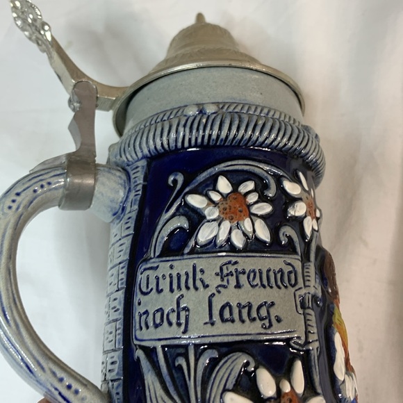 Vintage Made in Germany original king Beer Mug 12 oz guitar player Castle Lid - Picture 7 of 9